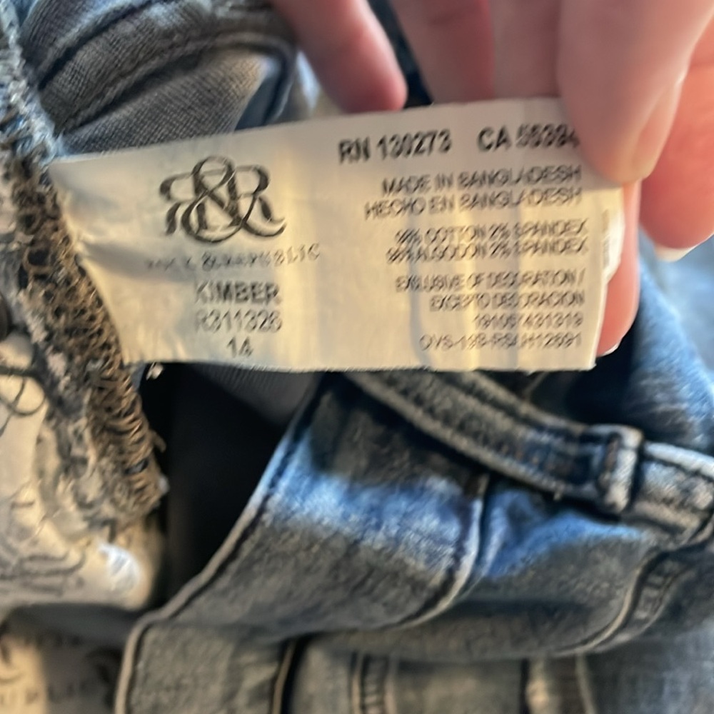 Rock & republic denim shorts, Kimber, size 14 - Picture 4 of 8